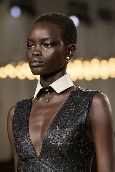 Look 170